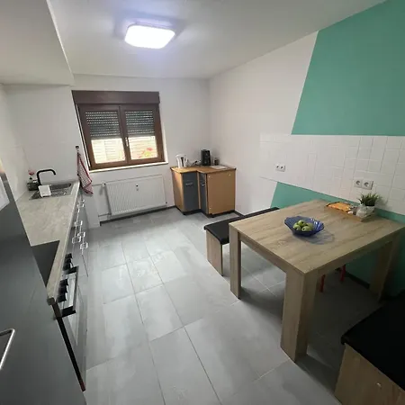 Zur Kleinen Kastanie Appartement Lindach